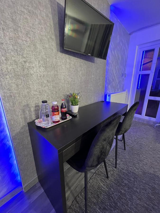 Vila Delia Hotell Oradea Exteriör bild
